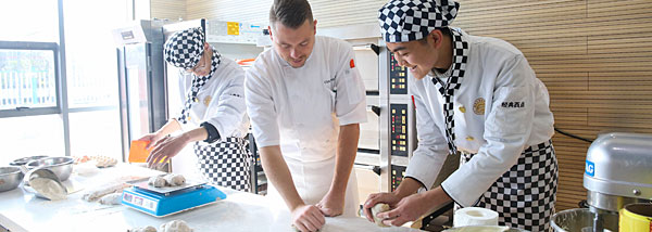 �����¶�������ʵѵ